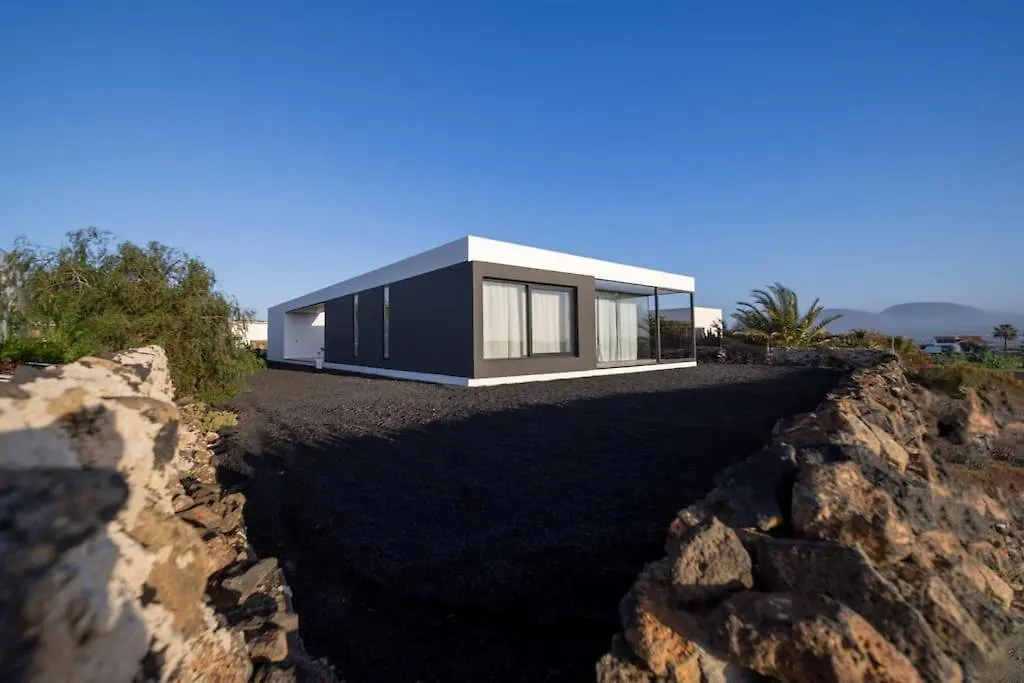 Lajares Ten Vulcans Villa